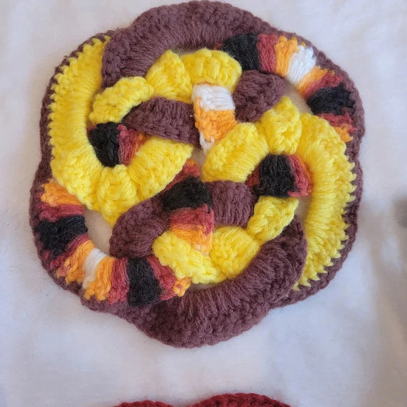 π΄3/$15π΄ Vintage handmade pot holders/trivits/warm pads set of 4 kitchen - Picture 4 of 12